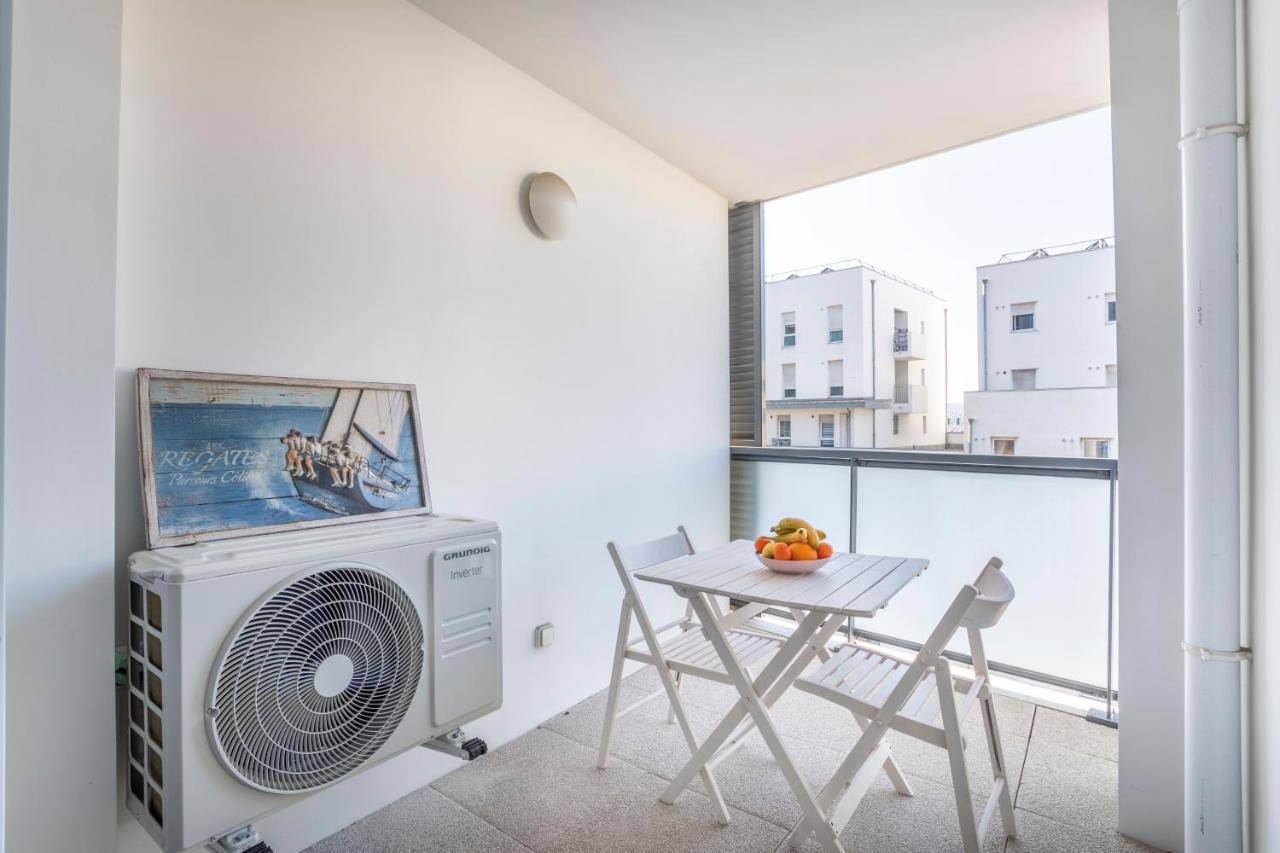 New Joliette Comfortable Apartment Well Located With Private Parking Marsiglia Esterno foto