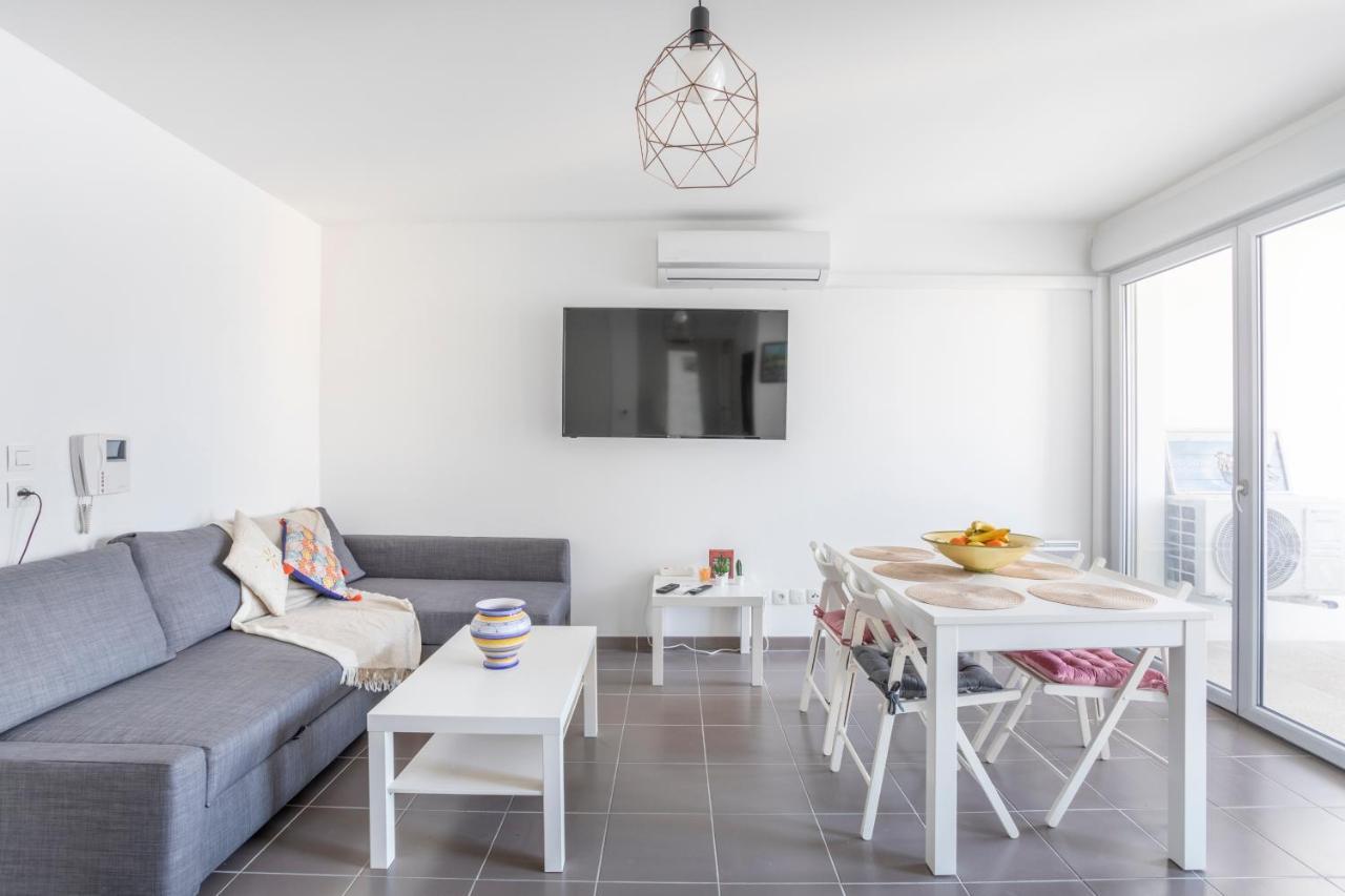 New Joliette Comfortable Apartment Well Located With Private Parking Marsiglia Esterno foto